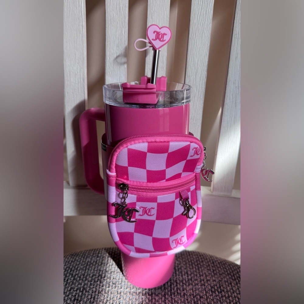 Juicy Couture Tumbler W/ Crossbody Pouch
40 oz.